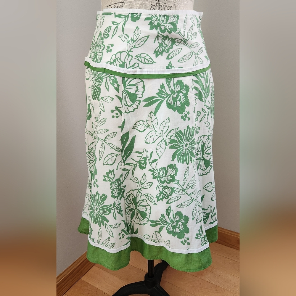 ESPRIT A- line midi soft cotton green and white skirt in size 6
